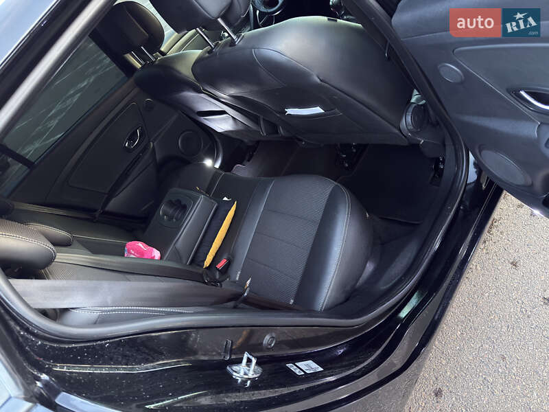 Универсал Renault Megane 2012 в Ровно фото 11 Универсал Renault Megane 2012 в Ровно