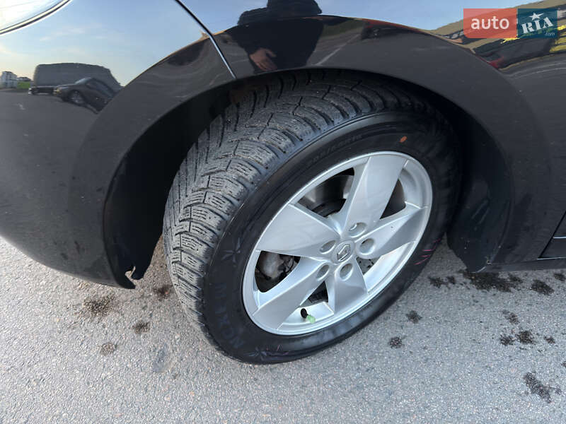 Универсал Renault Megane 2012 в Ровно фото 17 Универсал Renault Megane 2012 в Ровно