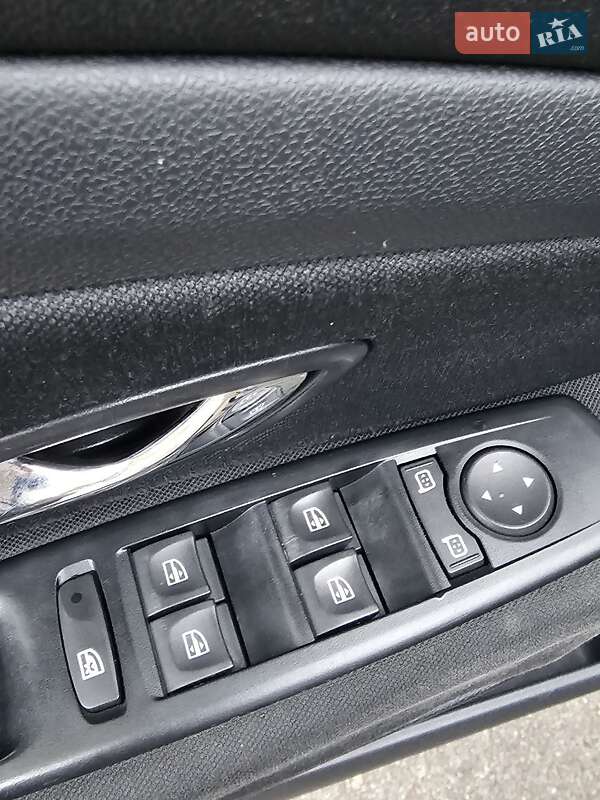Универсал Renault Megane 2014 в Киеве фото 11 Универсал Renault Megane 2014 в Киеве