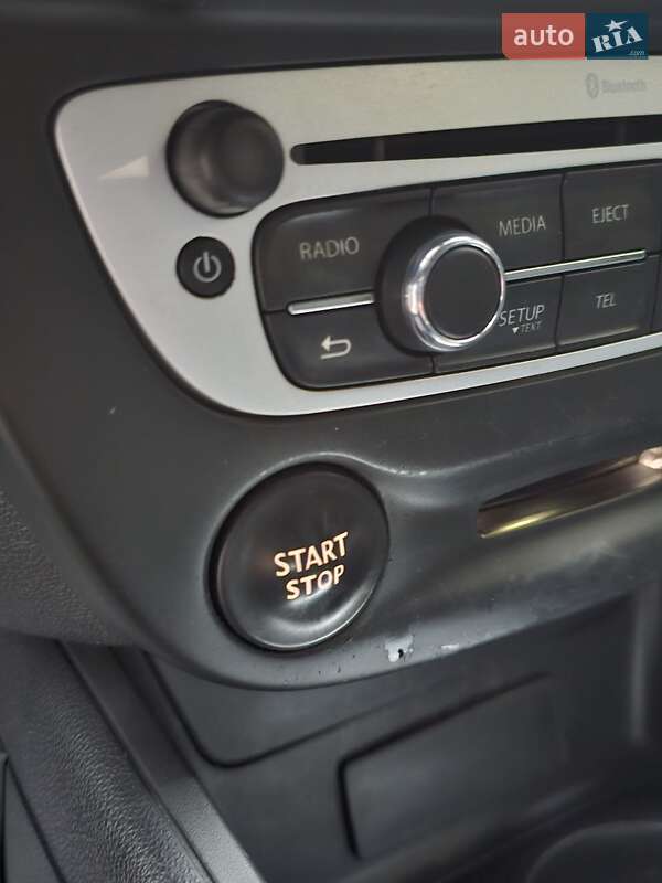 Универсал Renault Megane 2014 в Киеве фото 14 Универсал Renault Megane 2014 в Киеве