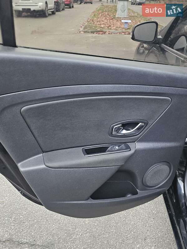 Универсал Renault Megane 2014 в Киеве фото 18 Универсал Renault Megane 2014 в Киеве