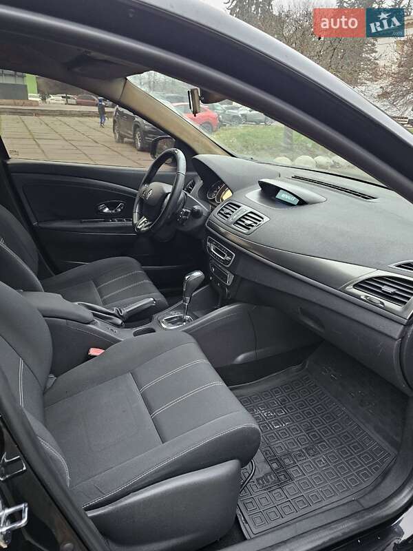 Универсал Renault Megane 2014 в Киеве фото 23 Универсал Renault Megane 2014 в Киеве