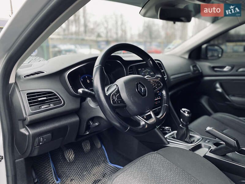 Універсал Renault Megane 2017 в Києві фото 13 Універсал Renault Megane 2017 в Києві