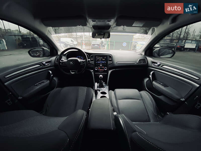 Універсал Renault Megane 2017 в Києві фото 22 Універсал Renault Megane 2017 в Києві