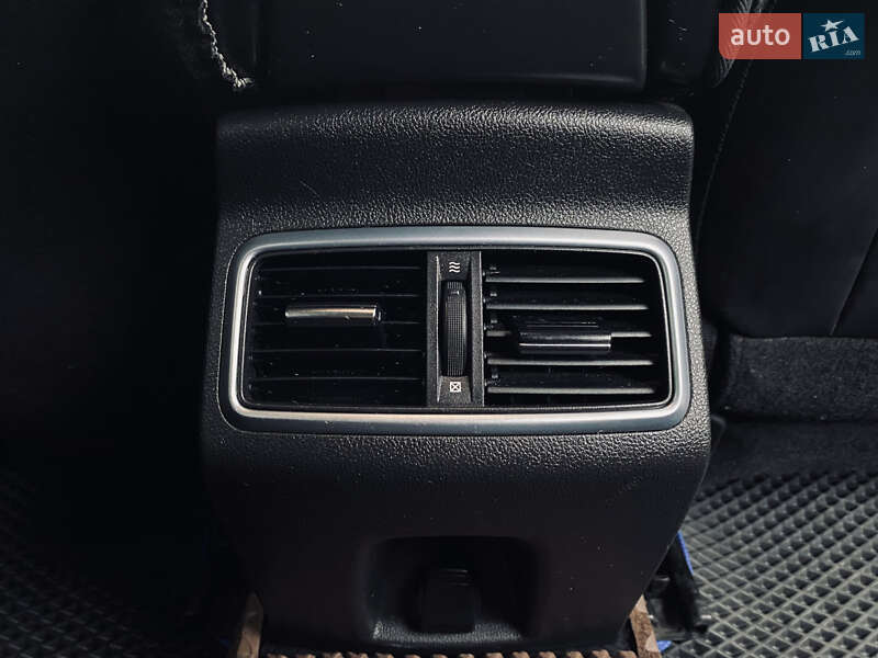 Універсал Renault Megane 2017 в Києві фото 29 Універсал Renault Megane 2017 в Києві