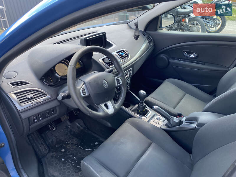 Хэтчбек Renault Megane 2012 в Коростене