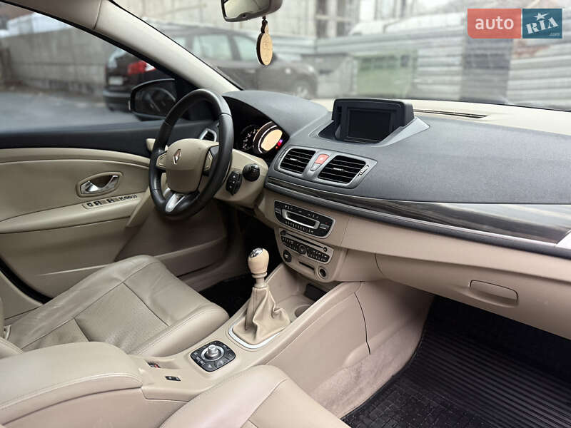 Універсал Renault Megane 2010 в Дніпрі фото 10 Універсал Renault Megane 2010 в Дніпрі