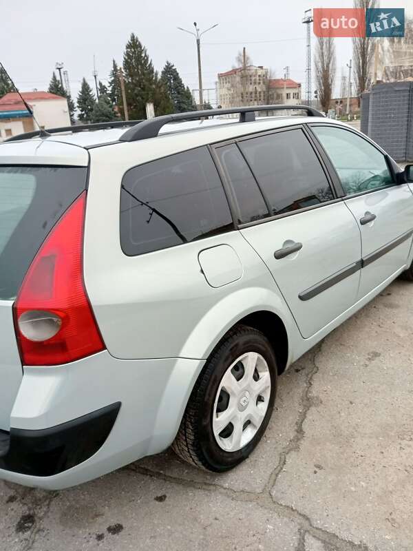 Универсал Renault Megane 2003 в Марганце