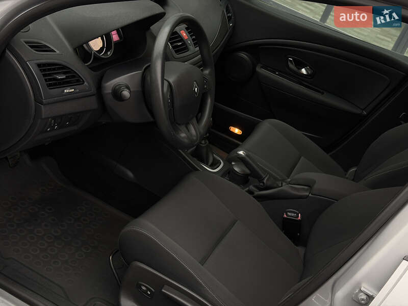 Универсал Renault Megane 2009 в Полтаве фото 80 Универсал Renault Megane 2009 в Полтаве