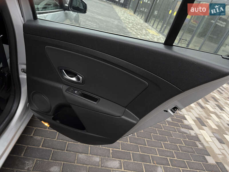 Универсал Renault Megane 2009 в Полтаве фото 103 Универсал Renault Megane 2009 в Полтаве