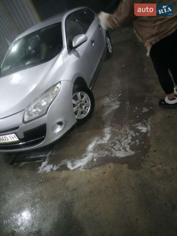 Renault Megane 2010 Renault Megane 2010