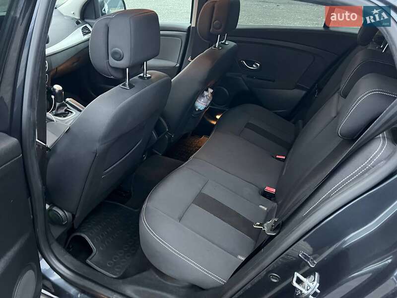Універсал Renault Megane 2010 в Києві фото 15 Універсал Renault Megane 2010 в Києві