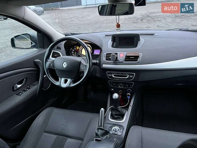 Універсал Renault Megane 2010 в Києві фото 32 Універсал Renault Megane 2010 в Києві