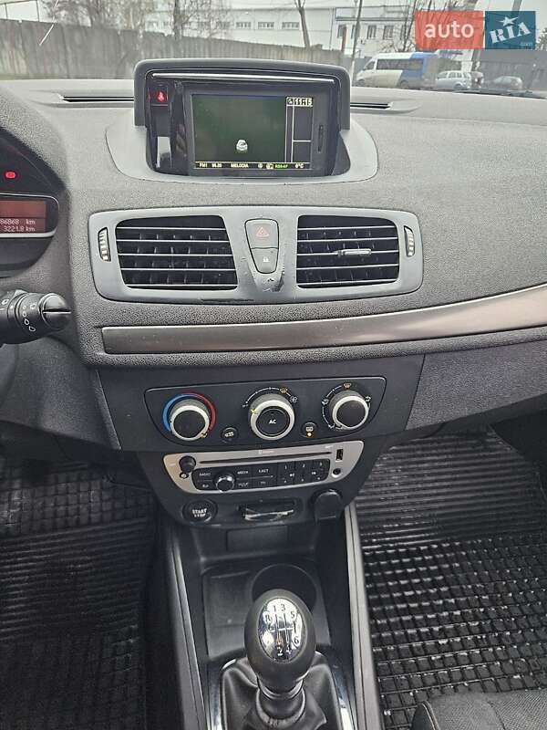 Хетчбек Renault Megane 2014 в Києві фото 12 Хетчбек Renault Megane 2014 в Києві
