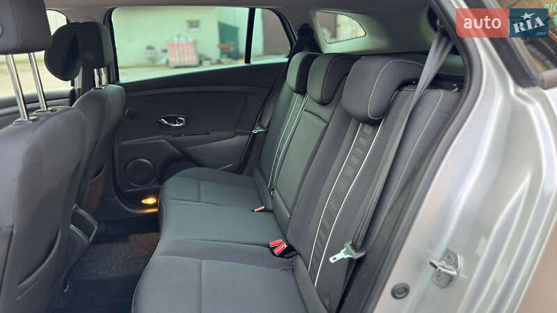 Универсал Renault Megane 2012 в Калуше фото 32 Универсал Renault Megane 2012 в Калуше