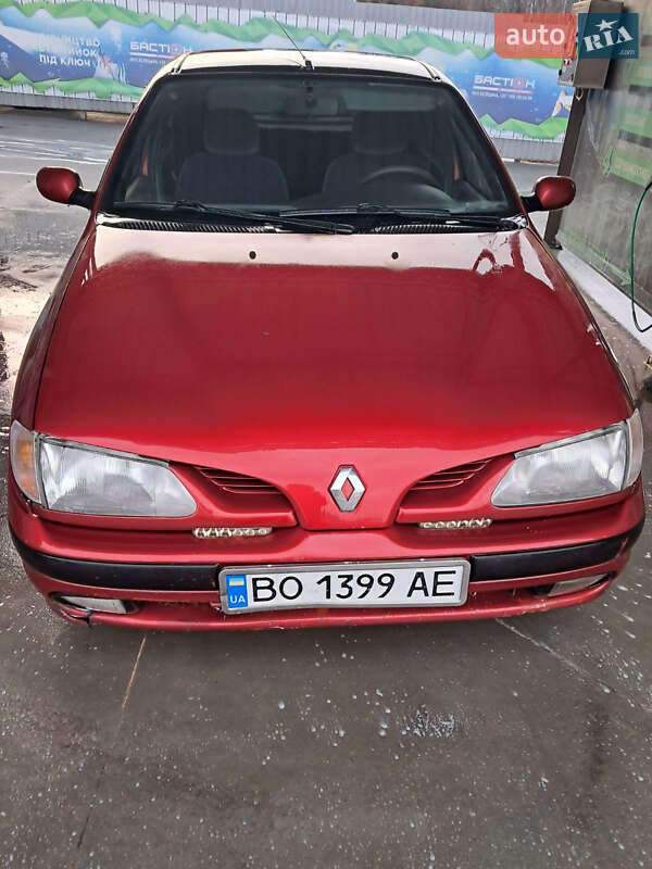 Хэтчбек Renault Megane 1998 в Виннице