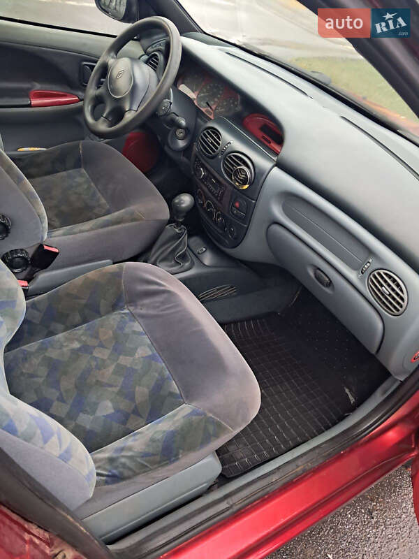 Хэтчбек Renault Megane 1998 в Виннице