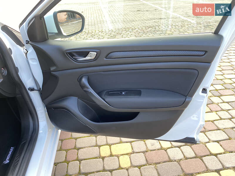 Хэтчбек Renault Megane 2017 в Луцке