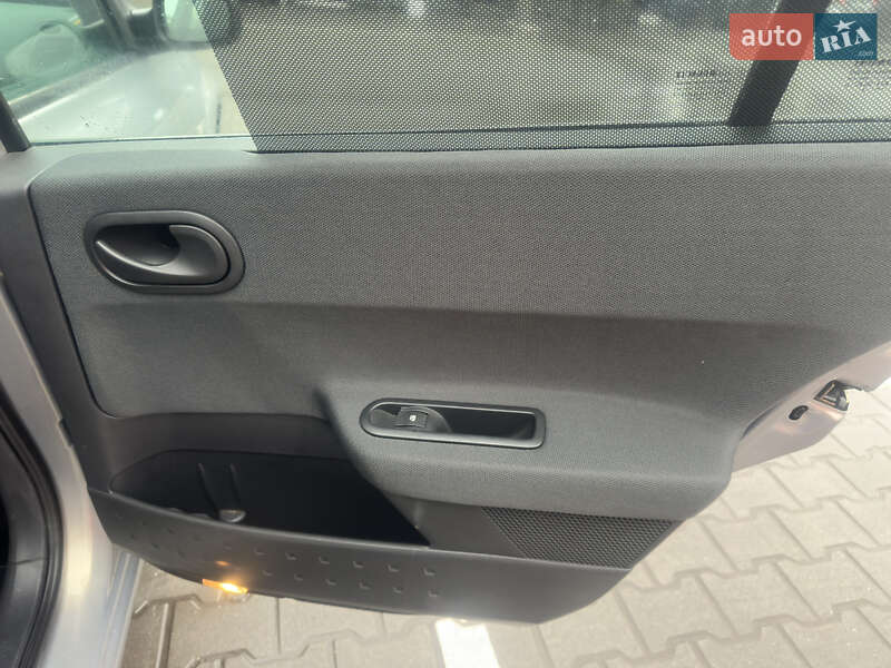 Универсал Renault Megane 2005 в Виннице фото 19 Универсал Renault Megane 2005 в Виннице