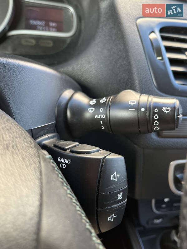 Хэтчбек Renault Megane 2009 в Хороле фото 39 Хэтчбек Renault Megane 2009 в Хороле