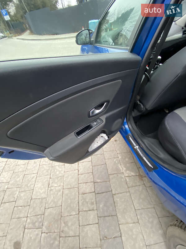 Хетчбек Renault Megane 2011 в Львові фото 13 Хетчбек Renault Megane 2011 в Львові