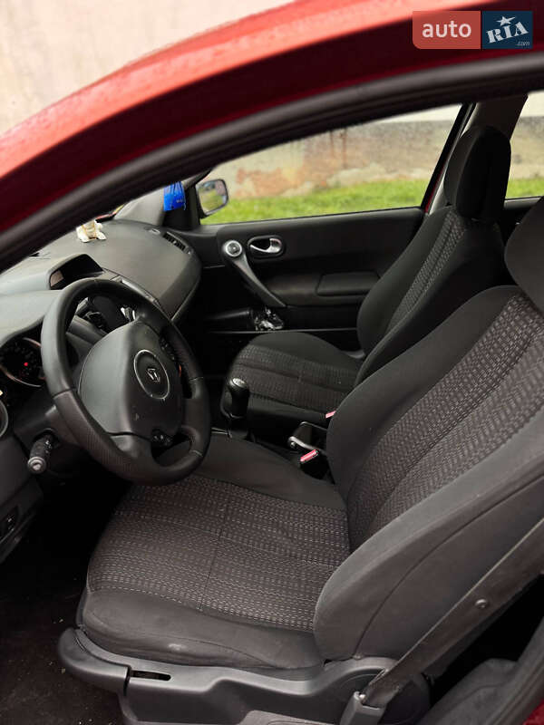 Седан Renault Megane 2007 в Стрые