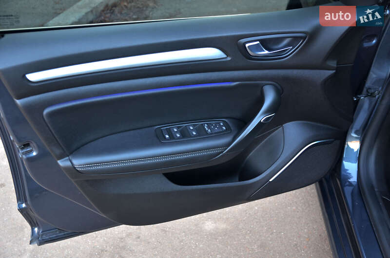 Универсал Renault Megane 2019 в Ромнах фото 20 Универсал Renault Megane 2019 в Ромнах
