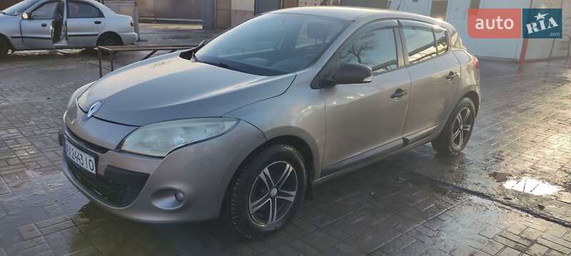 Хэтчбек Renault Megane 2010 в Прилуках