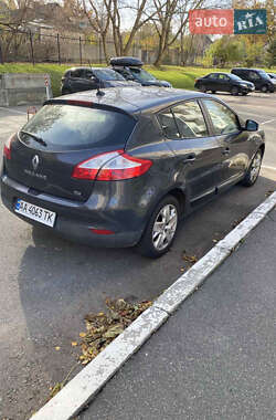 Хетчбек Renault Megane 2013 в Ірпені