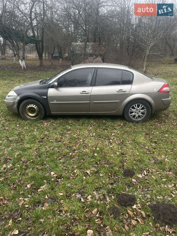 Седан Renault Megane 2008 в Киеве фото 10 Седан Renault Megane 2008 в Киеве