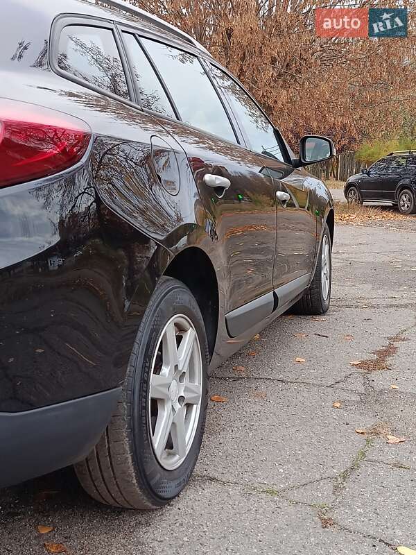 Універсал Renault Megane 2011 в Полтаві фото 9 Універсал Renault Megane 2011 в Полтаві