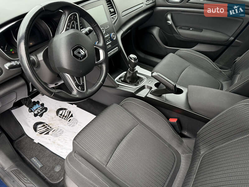 Универсал Renault Megane 2018 в Луцке фото 17 Универсал Renault Megane 2018 в Луцке