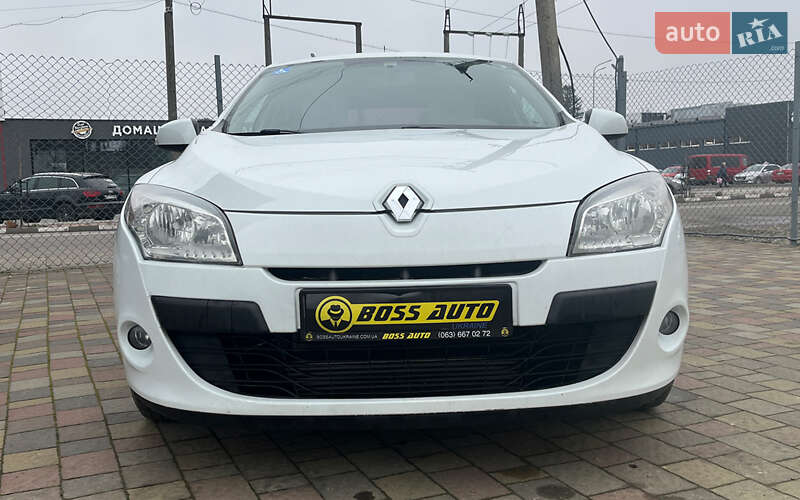 Хэтчбек Renault Megane 2011 в Стрые