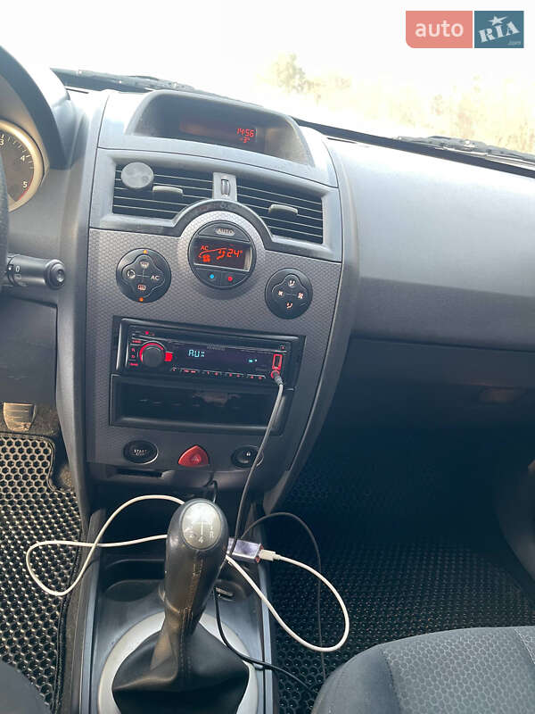 Универсал Renault Megane 2004 в Кропивницком фото 17 Универсал Renault Megane 2004 в Кропивницком