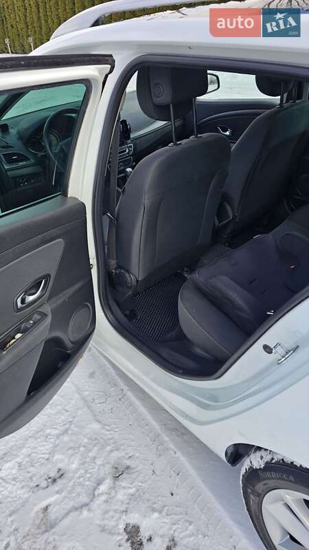 Универсал Renault Megane 2010 в Дунаевцах фото 12 Универсал Renault Megane 2010 в Дунаевцах