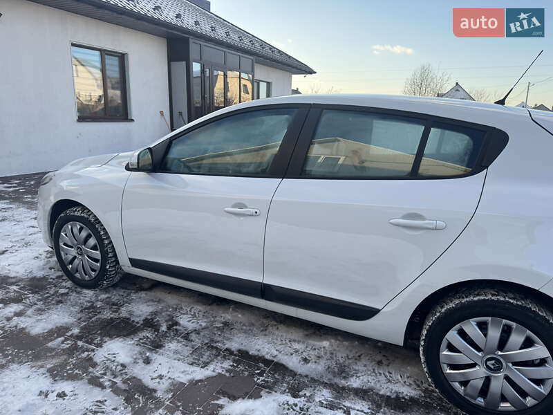 Хетчбек Renault Megane 2011 в Радивиліві фото 14 Хетчбек Renault Megane 2011 в Радивиліві
