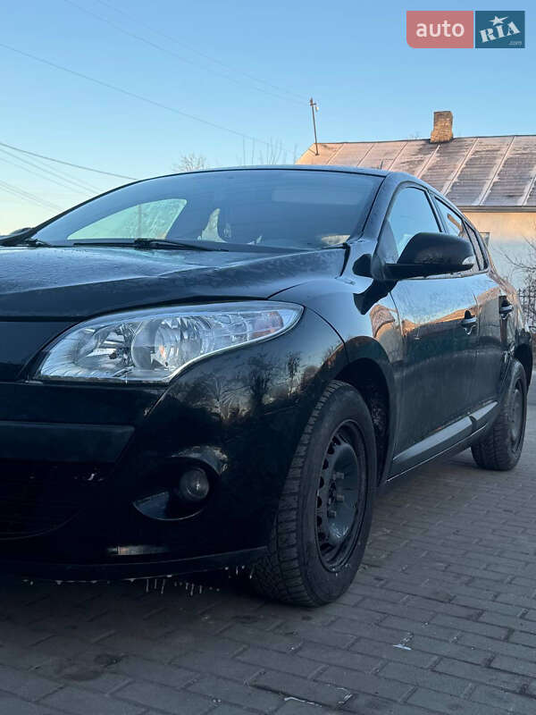 Хетчбек Renault Megane 2011 в Радивиліві фото 6 Хетчбек Renault Megane 2011 в Радивиліві