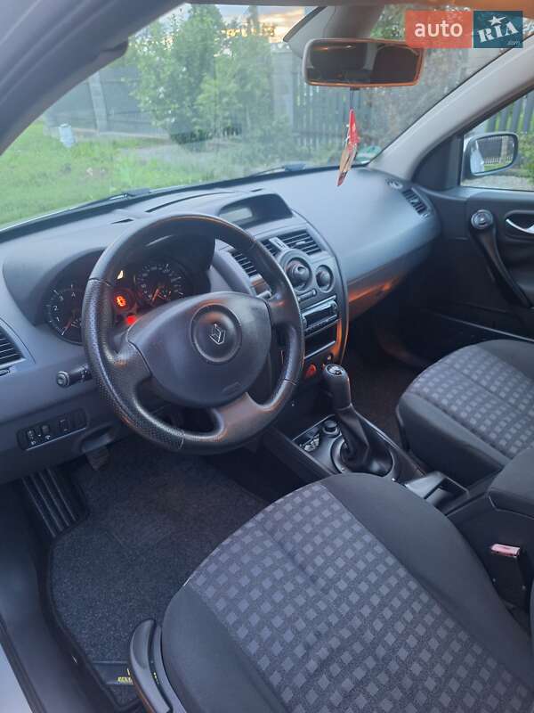 Хетчбек Renault Megane 2005 в Калуші фото 18 Хетчбек Renault Megane 2005 в Калуші