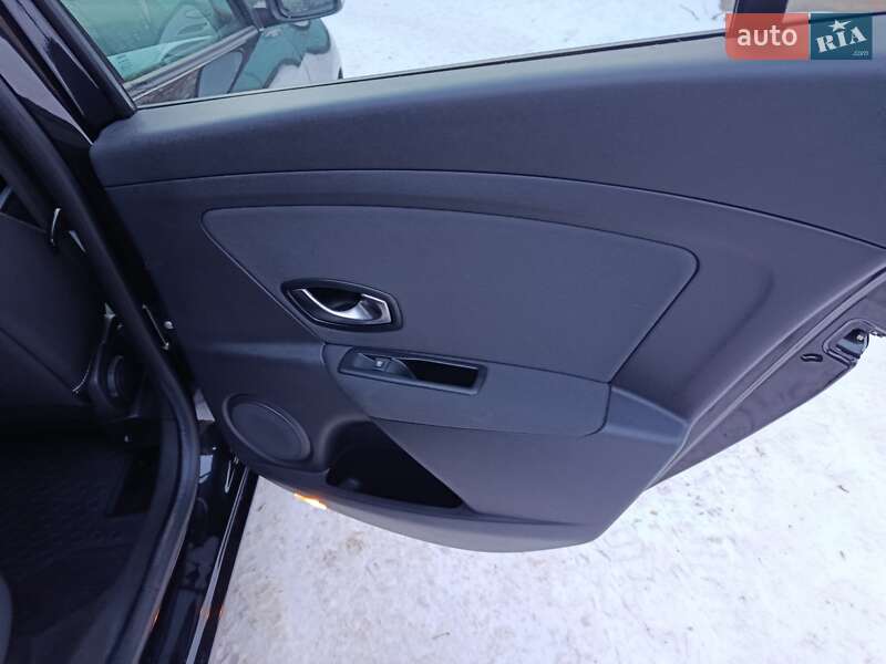 Універсал Renault Megane 2011 в Полтаві фото 46 Універсал Renault Megane 2011 в Полтаві