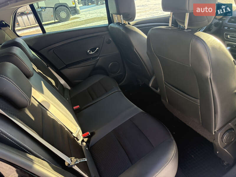 Универсал Renault Megane 2015 в Луцке