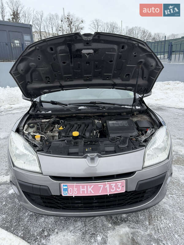 Універсал Renault Megane 2010 в Полтаві фото 31 Універсал Renault Megane 2010 в Полтаві