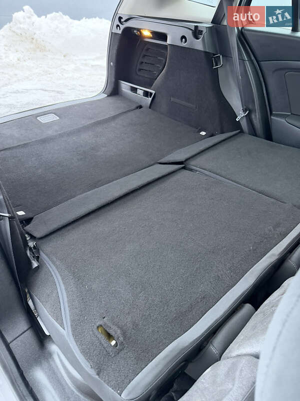 Універсал Renault Megane 2010 в Полтаві фото 48 Універсал Renault Megane 2010 в Полтаві