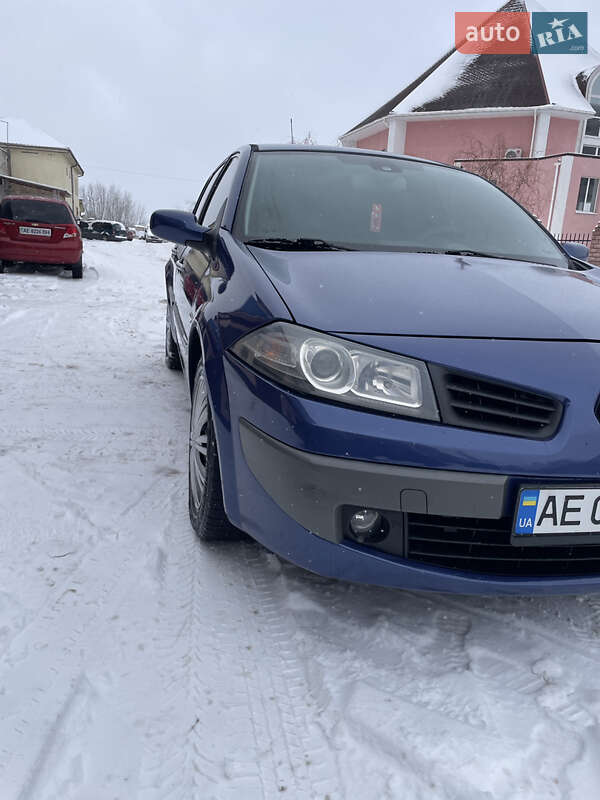 Хэтчбек Renault Megane 2004 в Каменском фото 3 Хэтчбек Renault Megane 2004 в Каменском