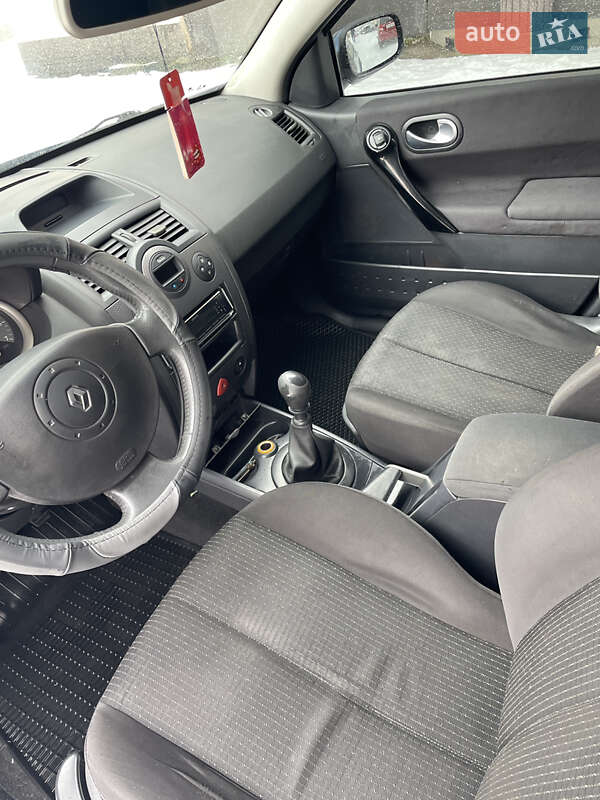Хэтчбек Renault Megane 2004 в Каменском фото 20 Хэтчбек Renault Megane 2004 в Каменском