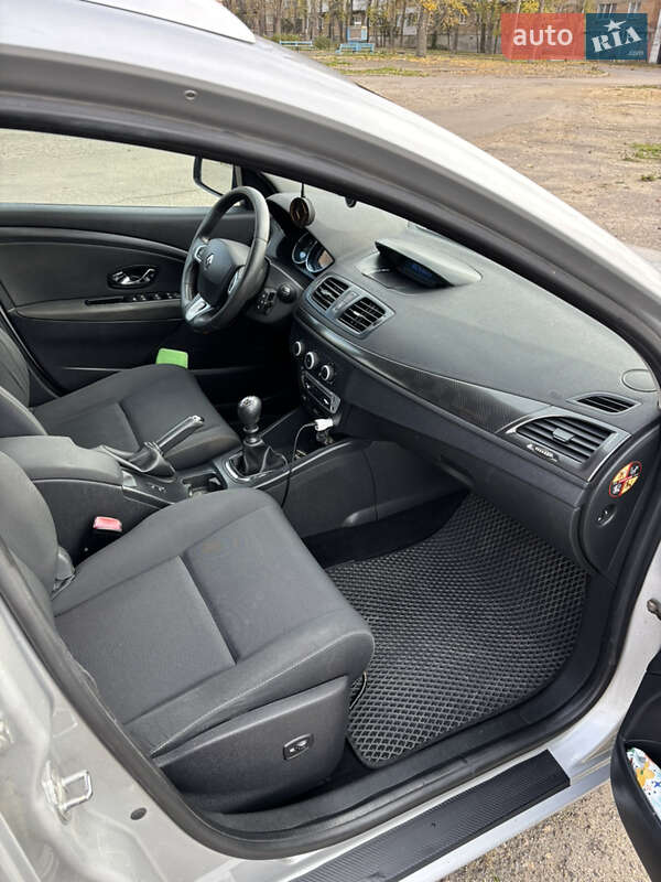 Универсал Renault Megane 2012 в Николаеве фото 10 Универсал Renault Megane 2012 в Николаеве