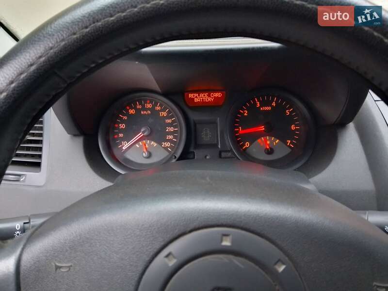 Седан Renault Megane 2004 в Днепре фото 8 Седан Renault Megane 2004 в Днепре