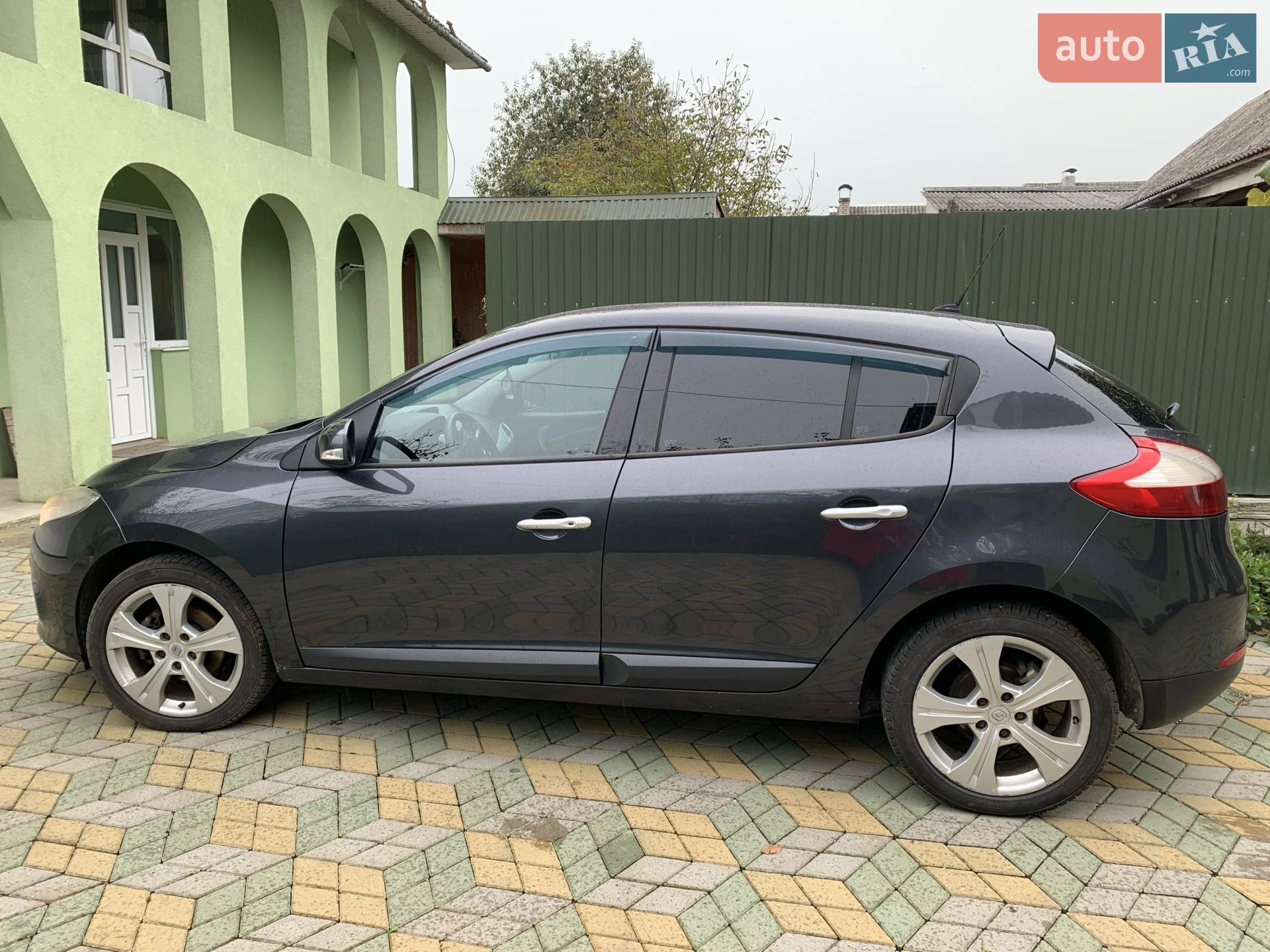 2010 Renault Megane - мініатюра 13