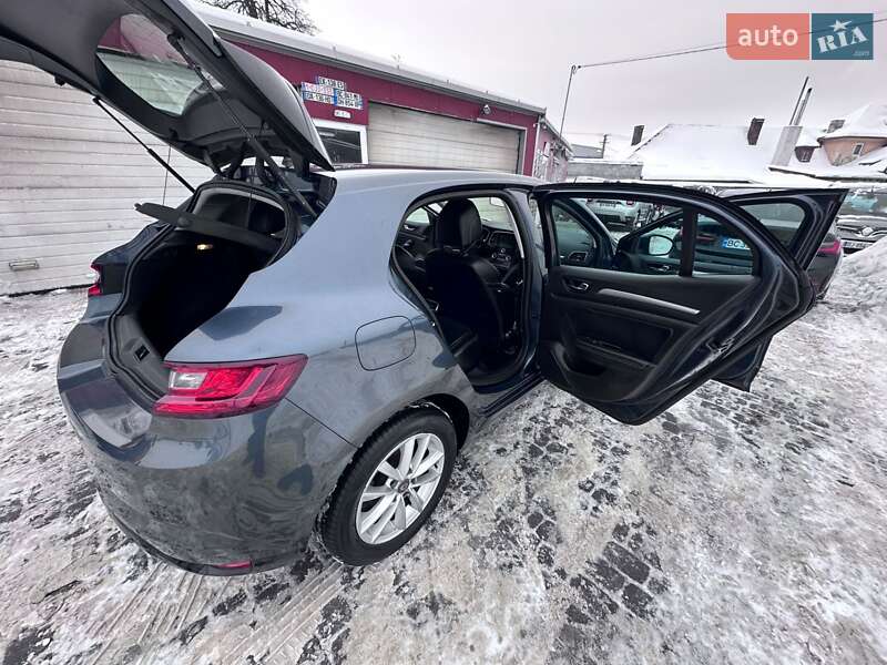 Хэтчбек Renault Megane 2017 в Львове фото 34 Хэтчбек Renault Megane 2017 в Львове