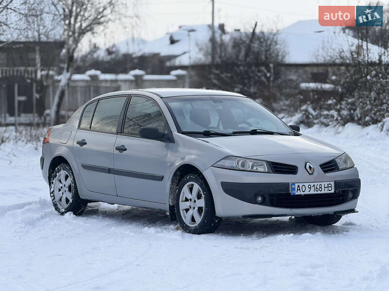 Седан Renault Megane 2005 в Мукачево