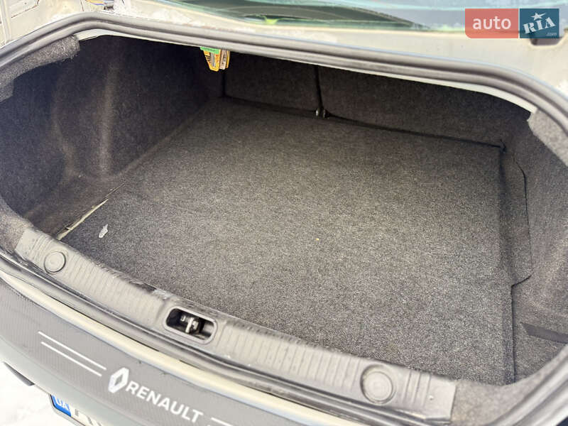 Седан Renault Megane 2005 в Мукачево